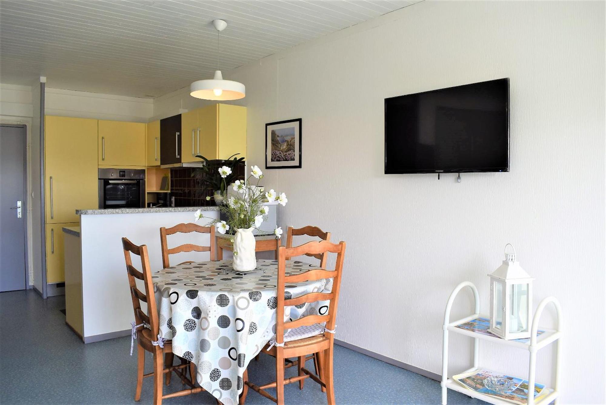 Appartement 2-4 Pers Vue Mer Exceptionnelle Avec Terrasse A Perros-Guirec - Ref 908 Exterior photo